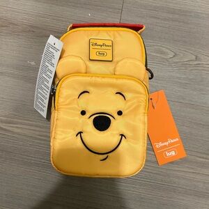 Disney Parks Winnie the Pooh lug bag